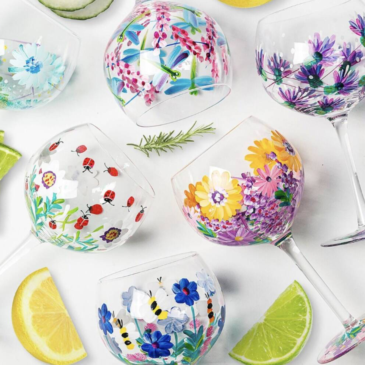 Dainty Daisy Hand-Painted Gin Glass