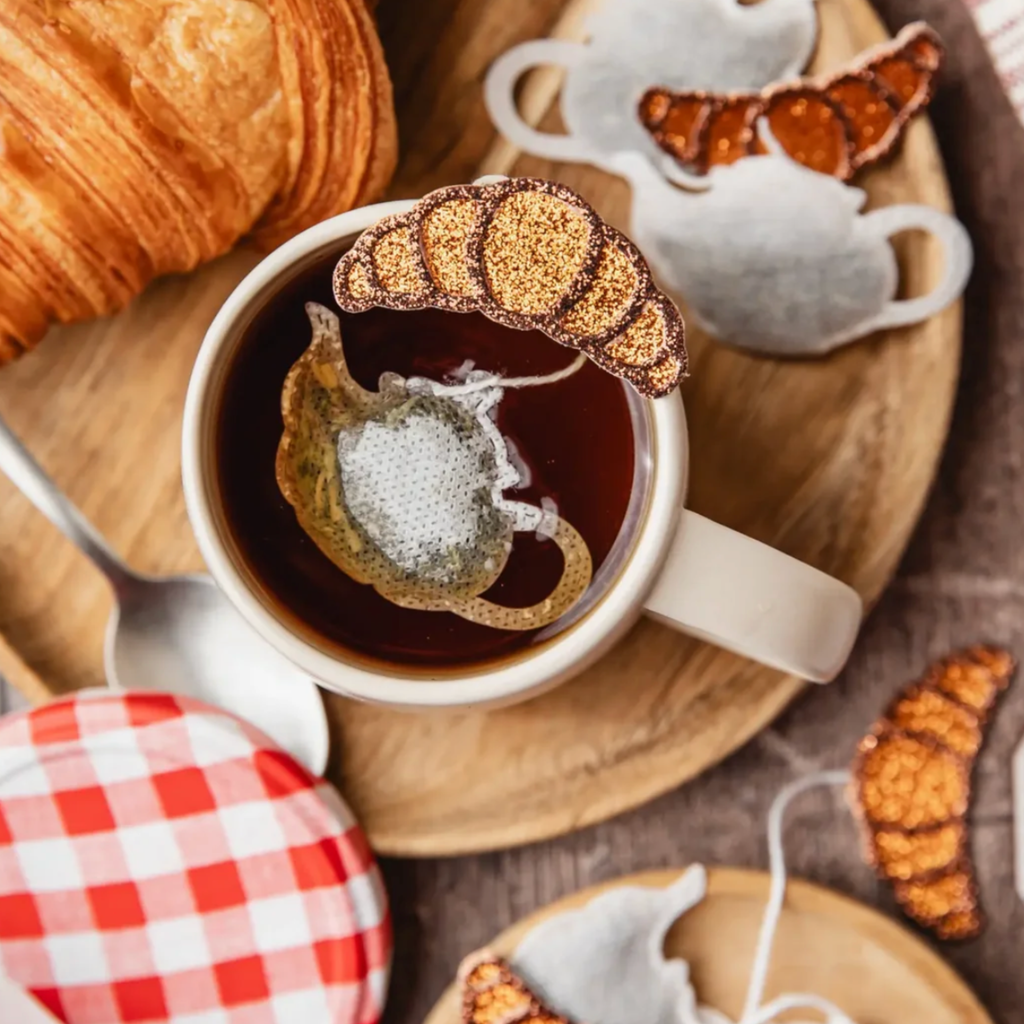 Teapot-Shaped English Breakfast Tea Bags
