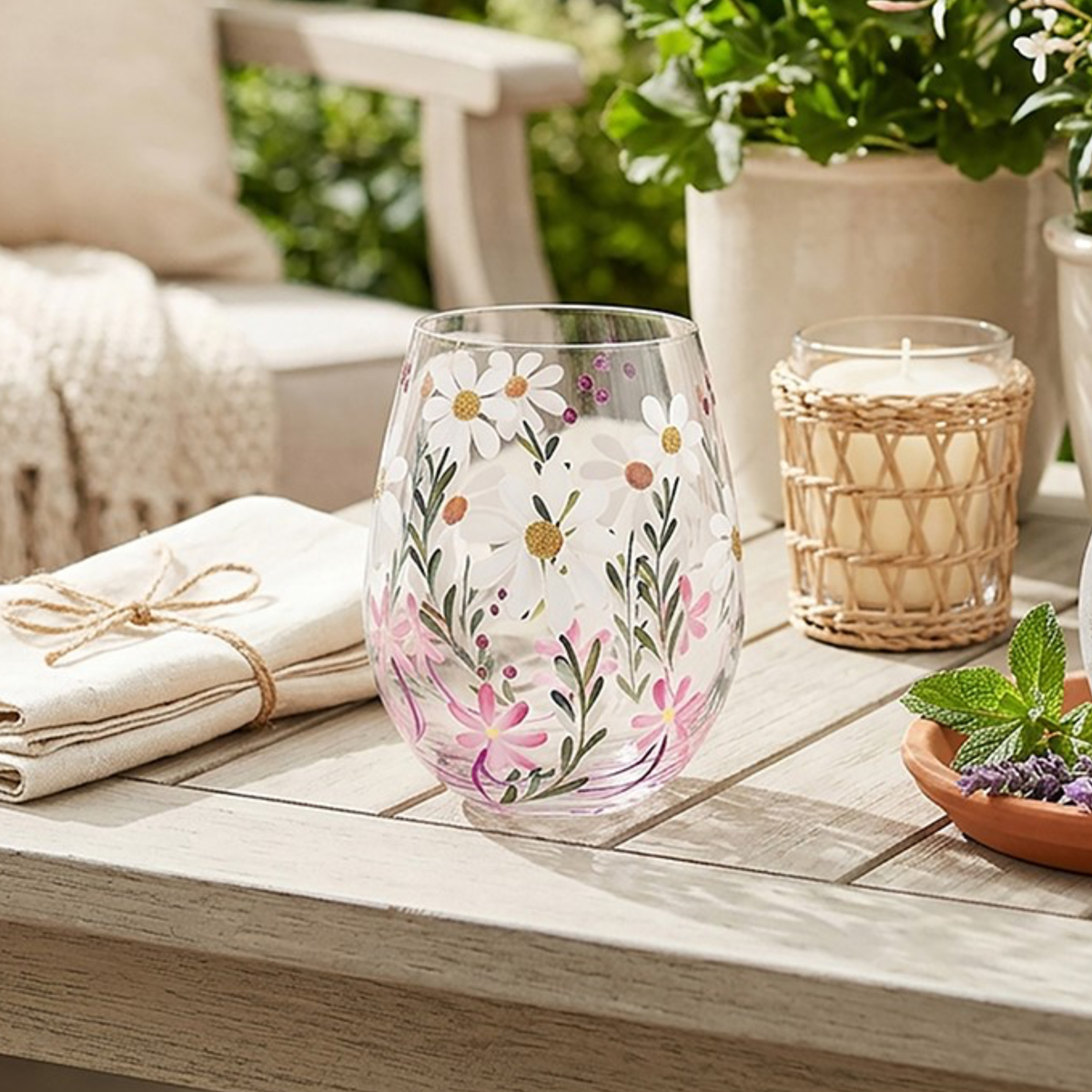 Hand Painted Daisies Stemless Glass