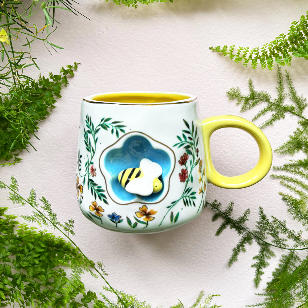 Giftboxed 3D Bumble Bee Mug With Gold Rim