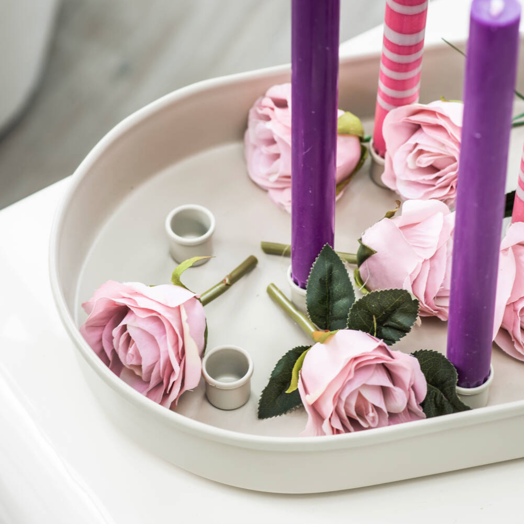 Oval Metal 8 Cup Dinner Candle Centrepiece