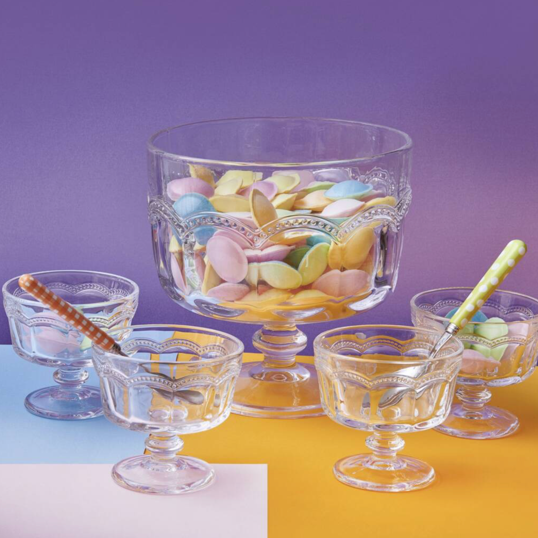 Glass Vintage Scalloped Retro Style Trifle Bowl