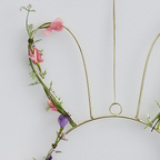 Gold Wire Easter Bunny Wreath With Foliage