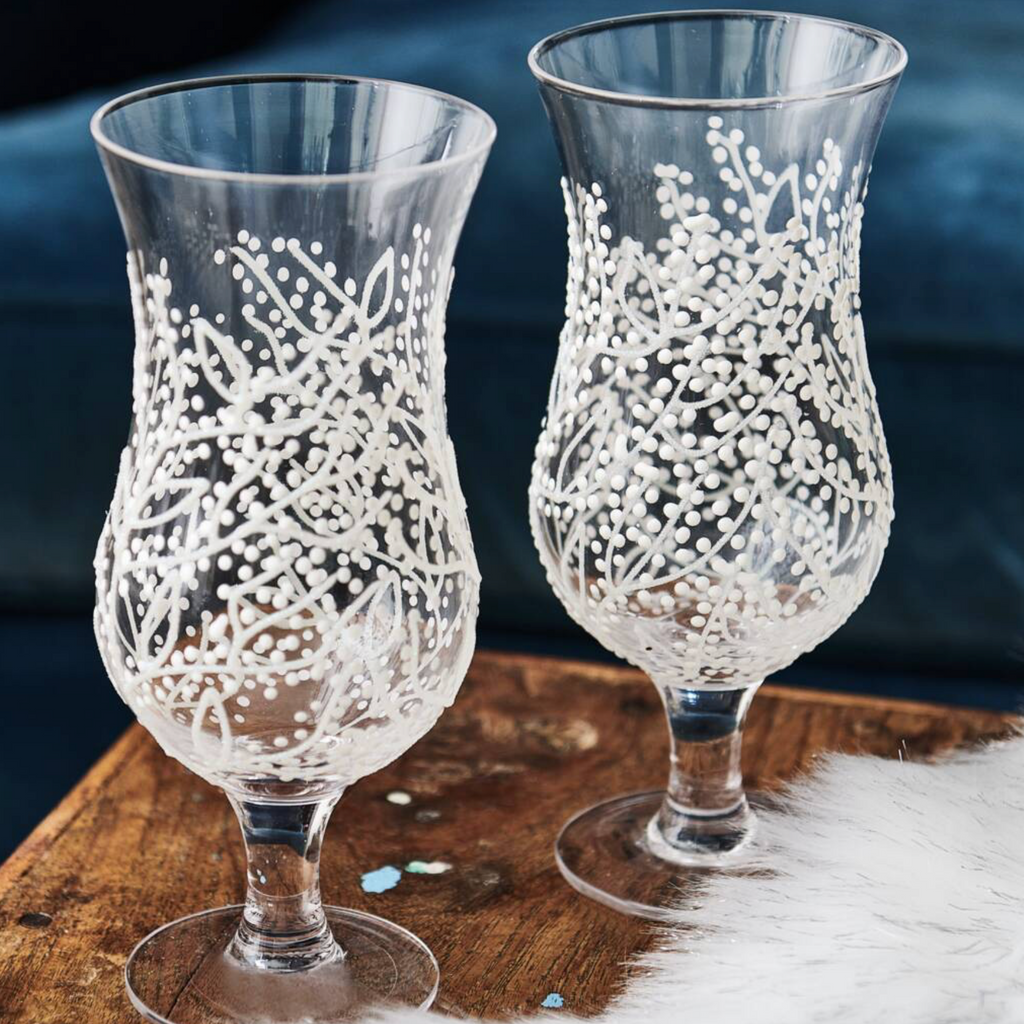 Gift Boxed Set Of Two Snowy Design Cocktail Glasses