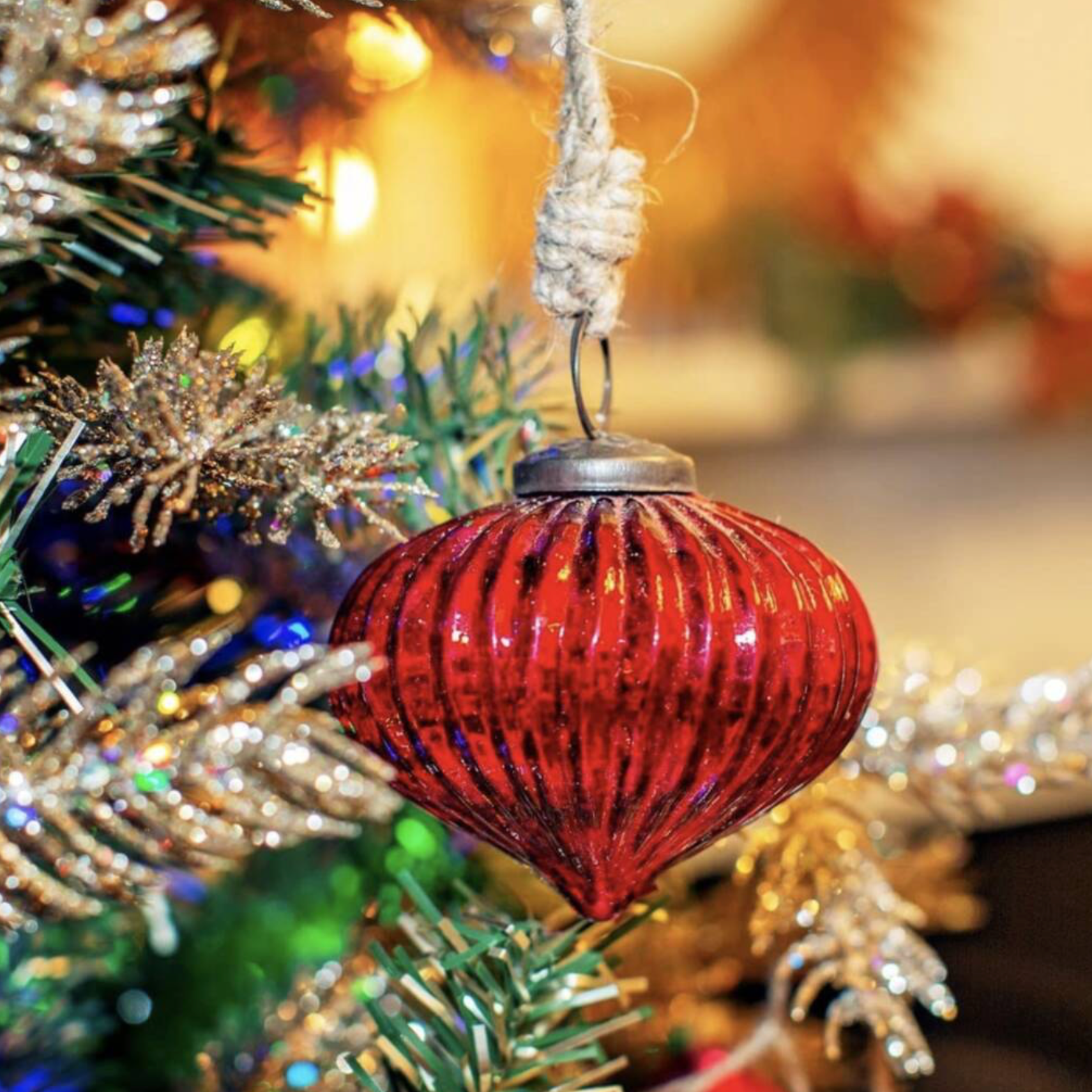 Red Glass Traditional Onion Shape Bauble