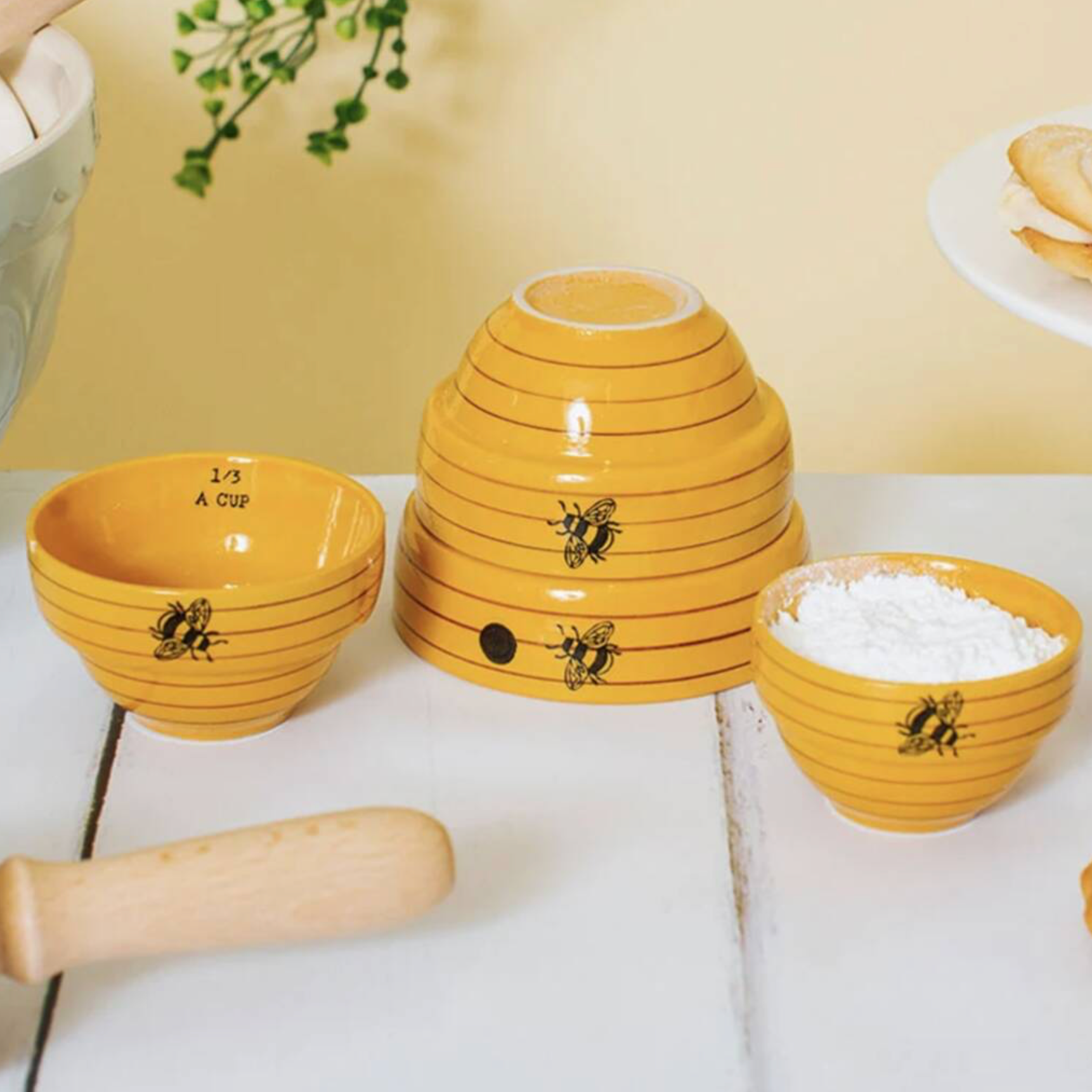 Bee Hive Set of Four Measuring Bowls