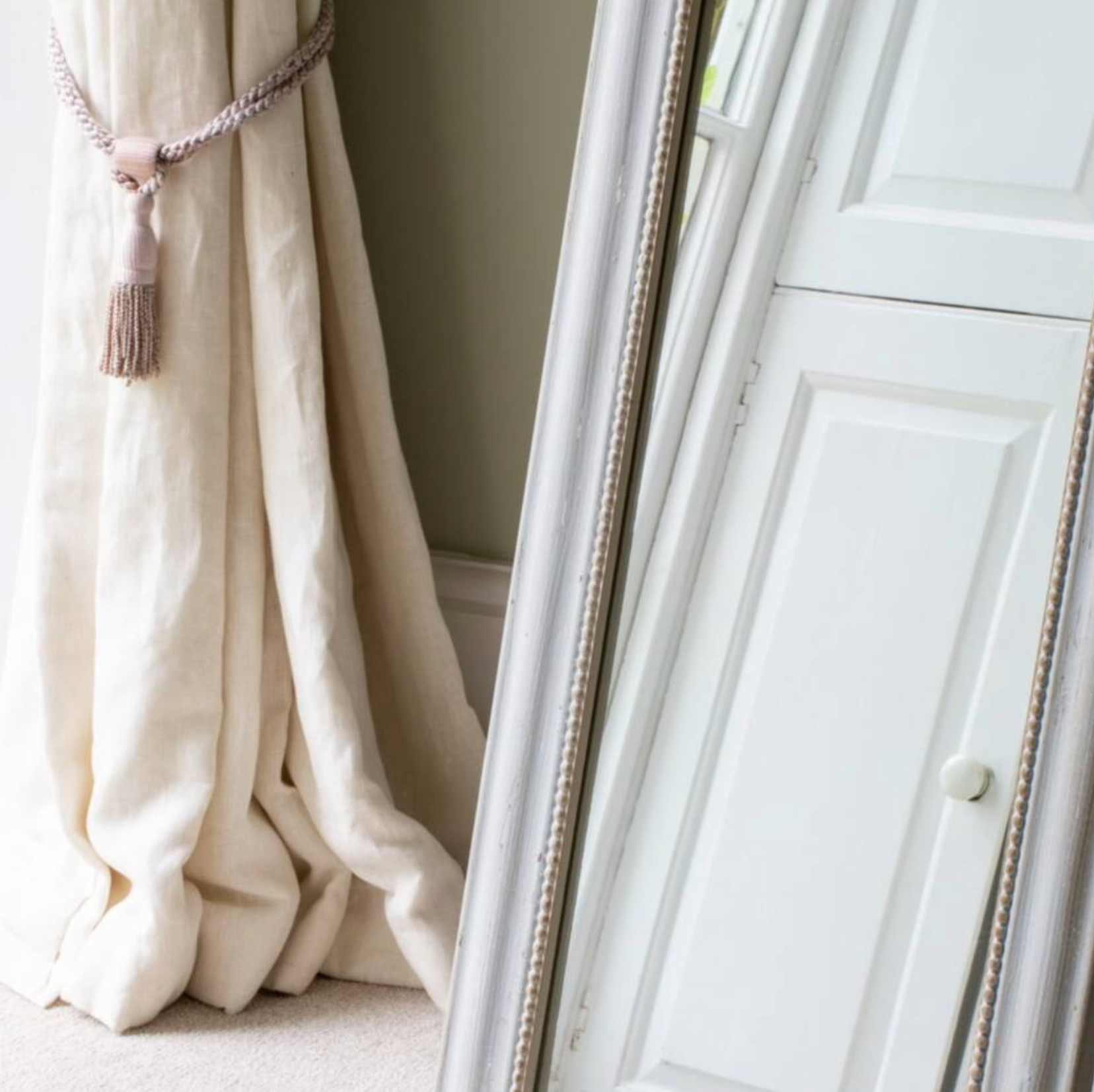 Soft Grey Vintage Style Floor Standing Mirror