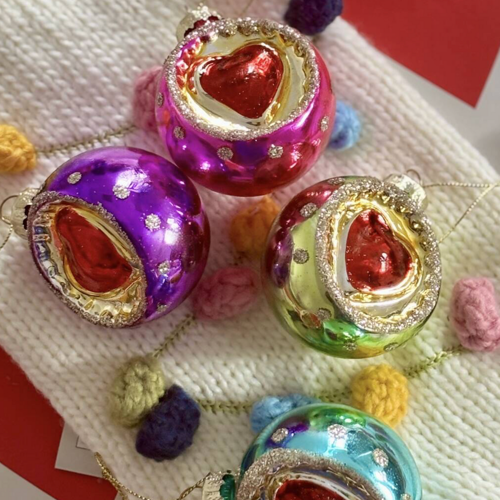 Indented Vintage Style Heart Bauble